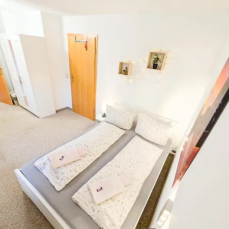 L7 - Urlaubsmagie - Kleine Am Wanderweg *